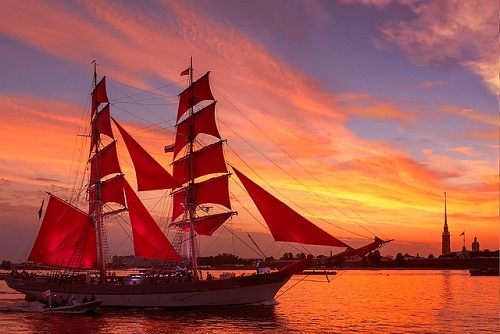 scarlet-sails-1046381_640.jpg